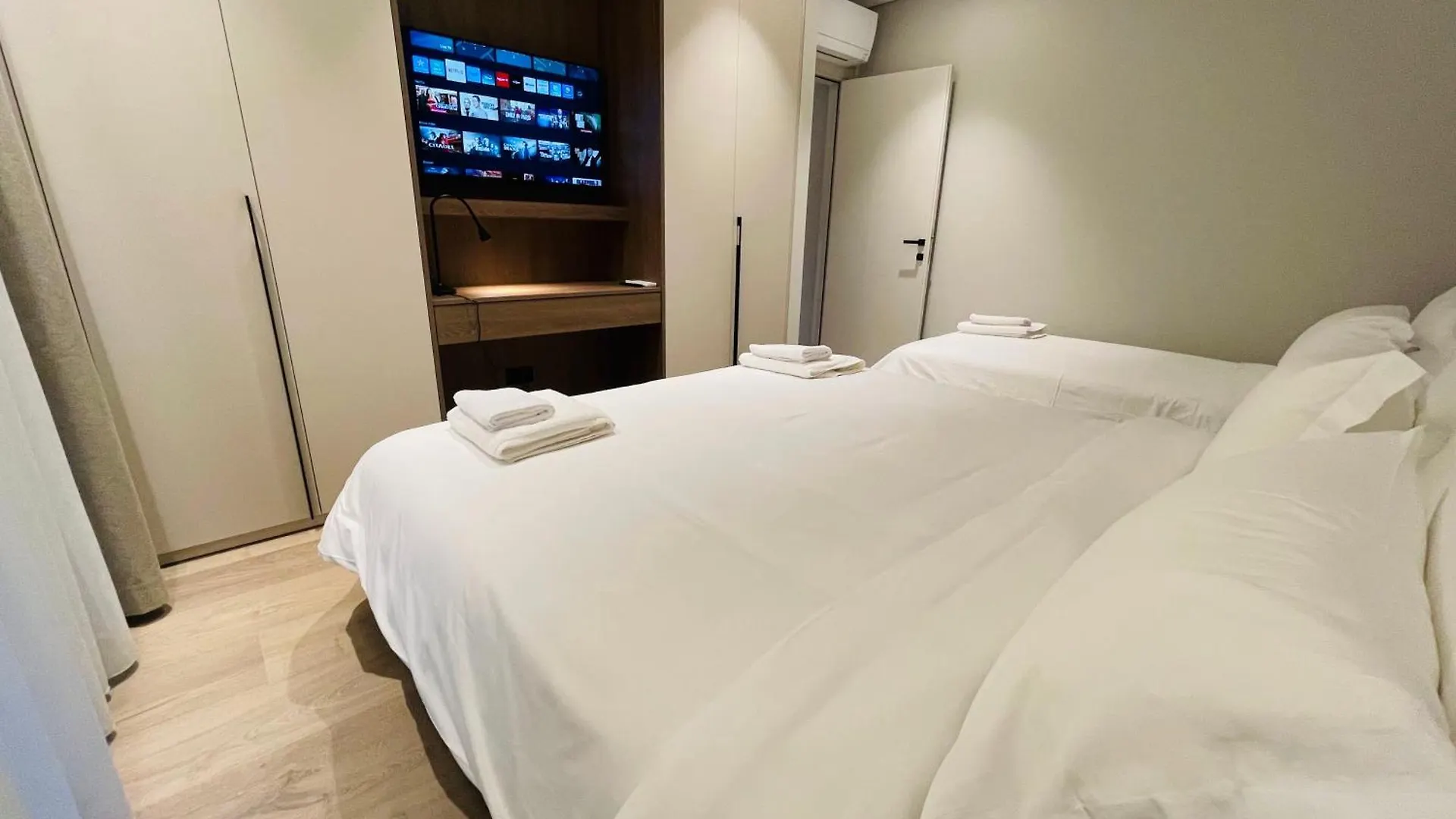 Two Steps Apartments تيرانا ألبانيا