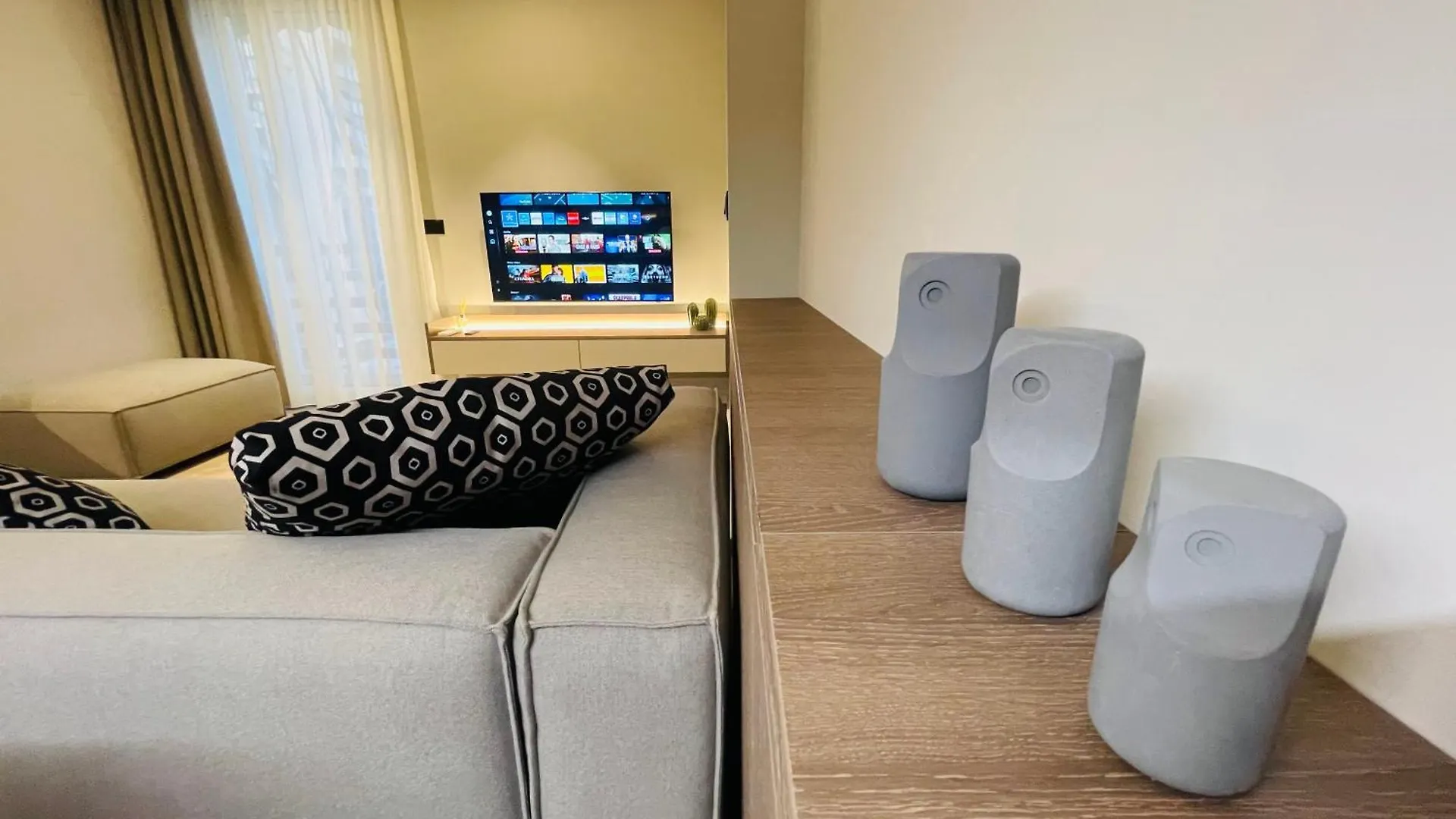 Two Steps Apartments تيرانا ألبانيا