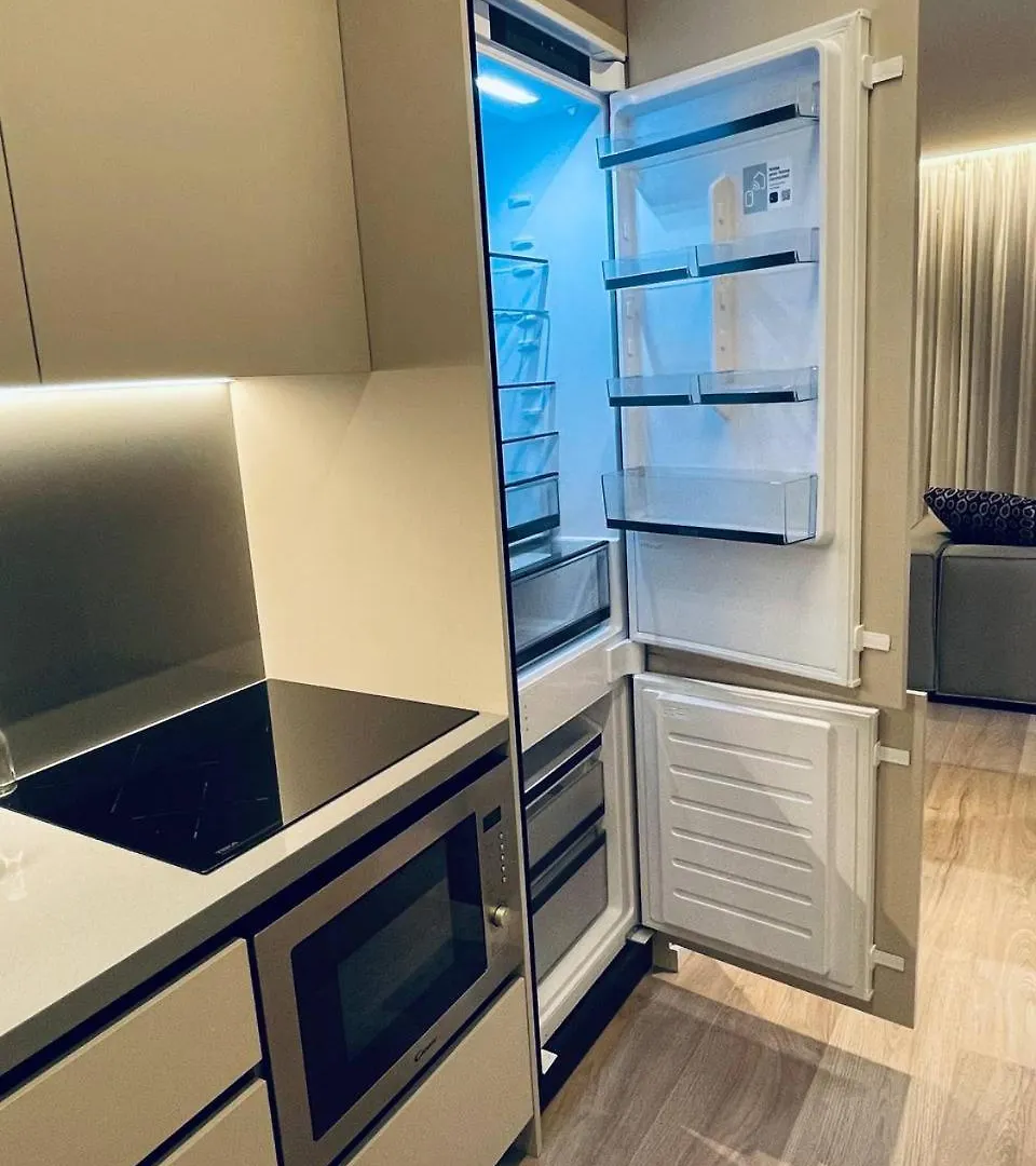 Two Steps Apartments تيرانا